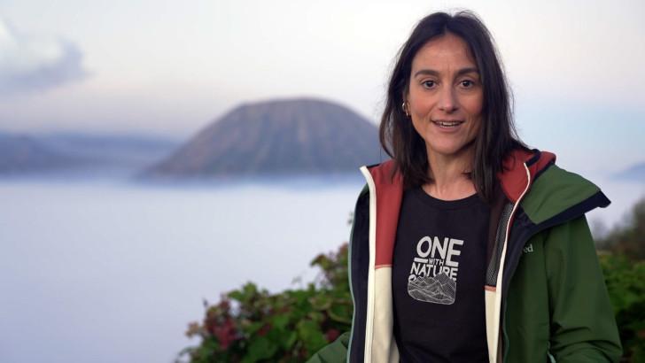 Carolina De Salvo, lors de l'ascension vers Kawa Ijen